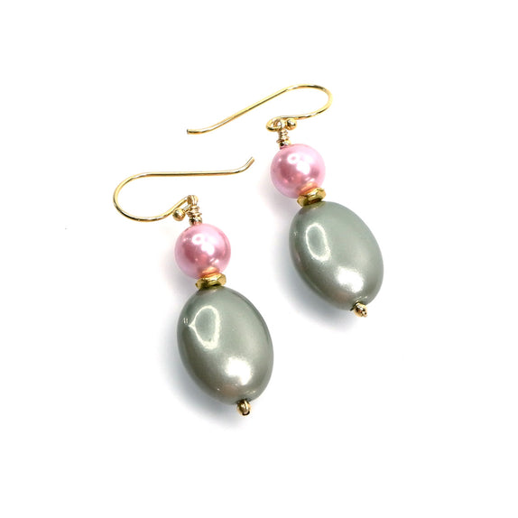 PHLE131-GR :  Pistachio coin and lilac faux pearl hook earrings