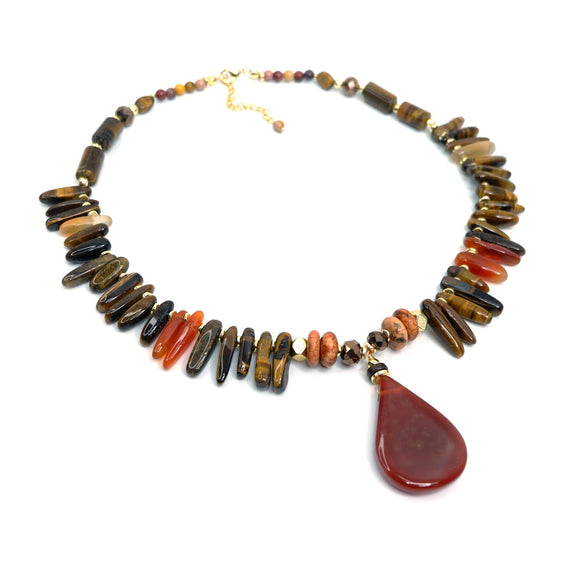 PHLN234-BR : Large burgundy teardrop pendant and mixed brown tooth gemstones necklace