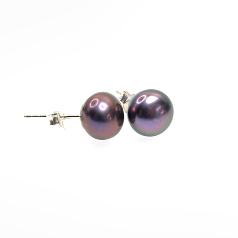 ICE12 : Quality spirits : Freshwater Pearl on 925 Sterling Silver Posts