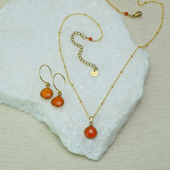 LFN01a : Handcrafted Gemstone Necklace with 18K Gold Plating