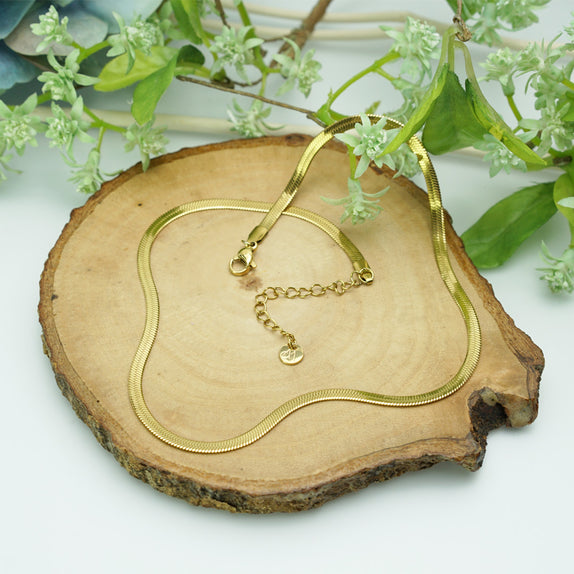 MHN16 : 18K Gold Plated Stainless Steel Necklace