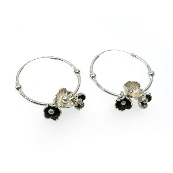 NSE26 : Pure Silver Earrings