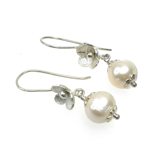 NS33 : Pure Silver with Freshwater Pearls