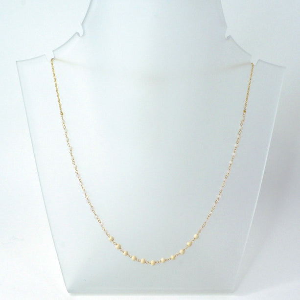 LFN20 : Handcrafted Howlite & Crystals Necklace with 18K Gold Plating